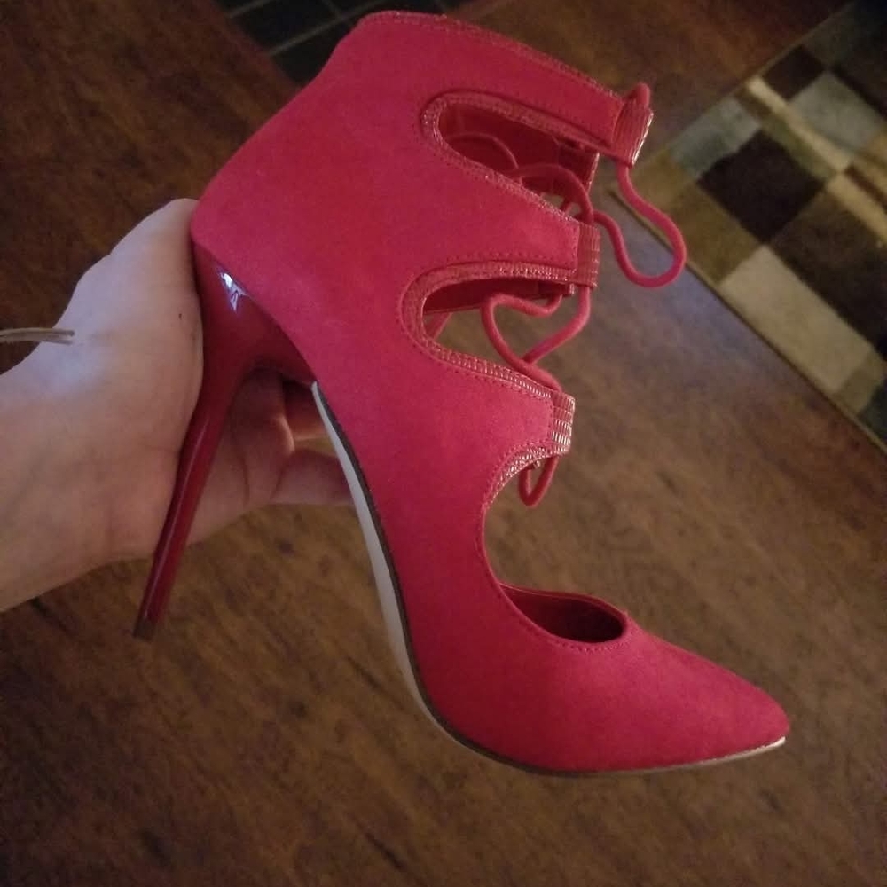 Shoe Dazzle Red Stiletto Heels with Cut-Out Design